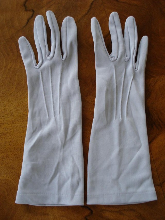 Preview of the first image of ANTIQUE VINTAGE GREY LADIES GLOVES BY DENT FOWNES.