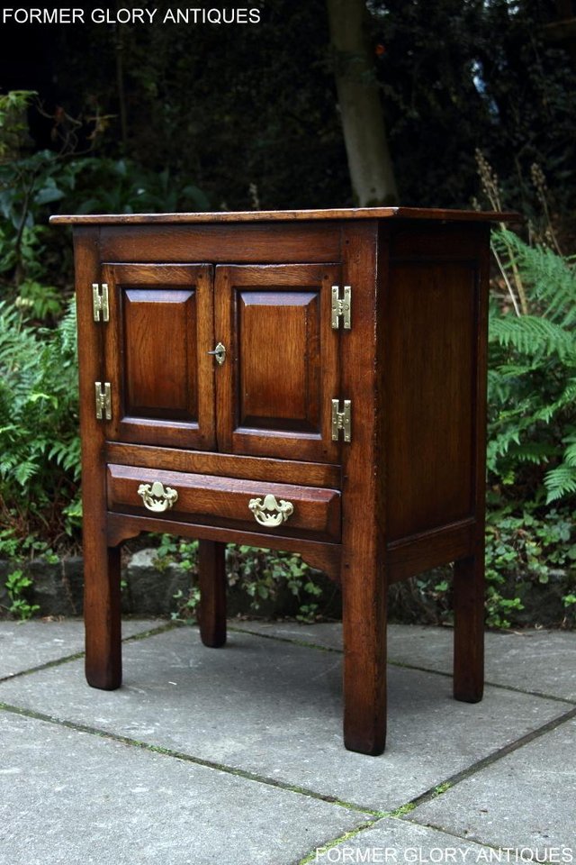 Image 14 of TITCHMARSH & GOODWIN SOLID OAK CABINET CUPBOARD HALL TABLE