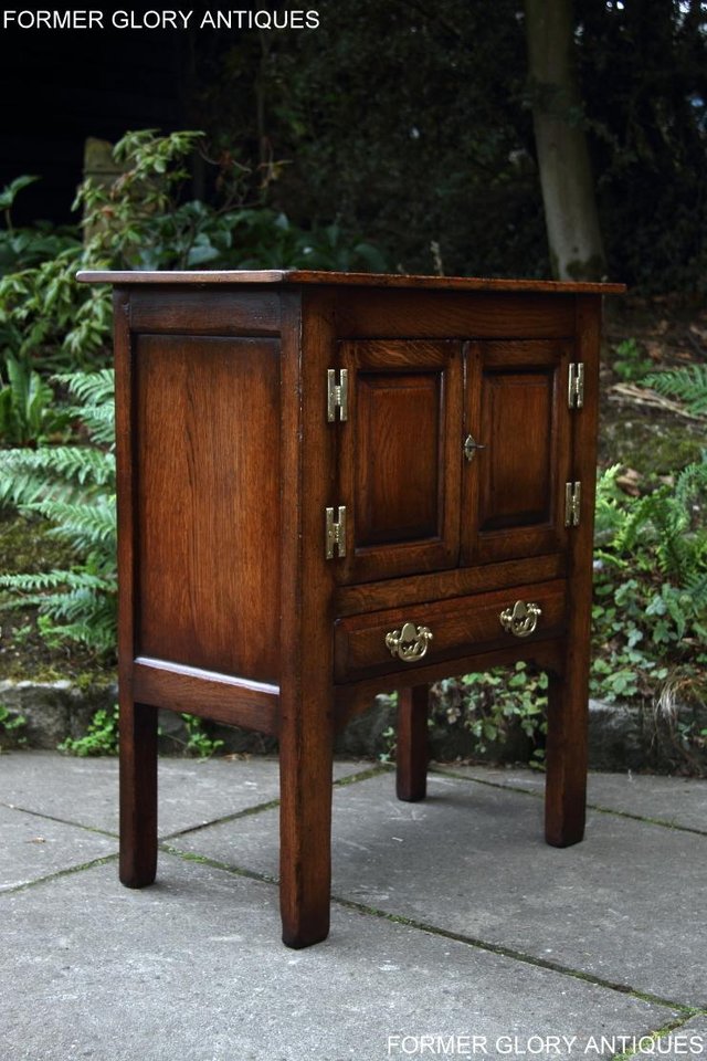 Image 54 of TITCHMARSH & GOODWIN SOLID OAK CABINET CUPBOARD HALL TABLE
