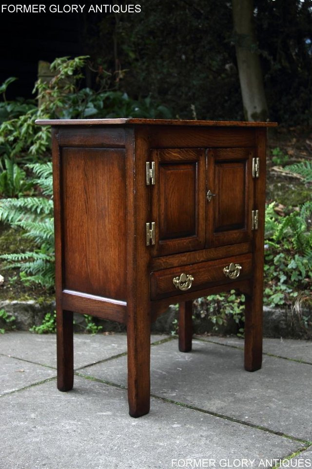 Image 59 of TITCHMARSH & GOODWIN SOLID OAK CABINET CUPBOARD HALL TABLE