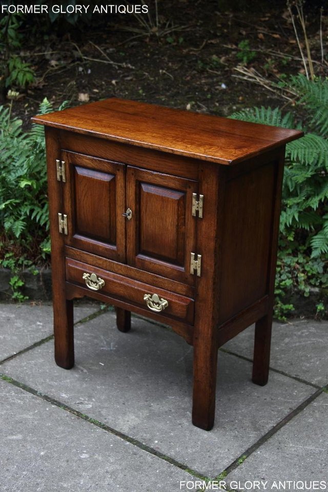 Image 76 of TITCHMARSH & GOODWIN SOLID OAK CABINET CUPBOARD HALL TABLE