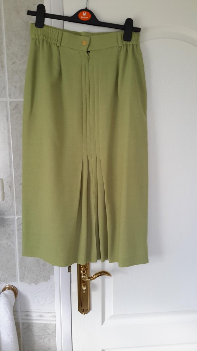 Image 2 of Jacques Vert jacket and skirt size 14