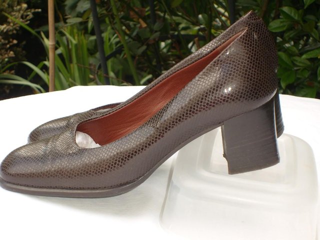 Preview of the first image of BALLY Leather Block Heel Court Shoes–Size 5 ½/38.5.