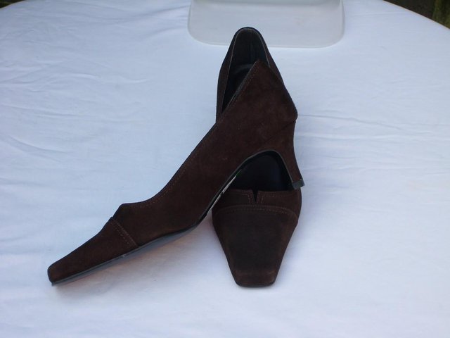 Image 2 of M&S Brown Suede Shoes–Size 4/37 Wider Fit – NEW!