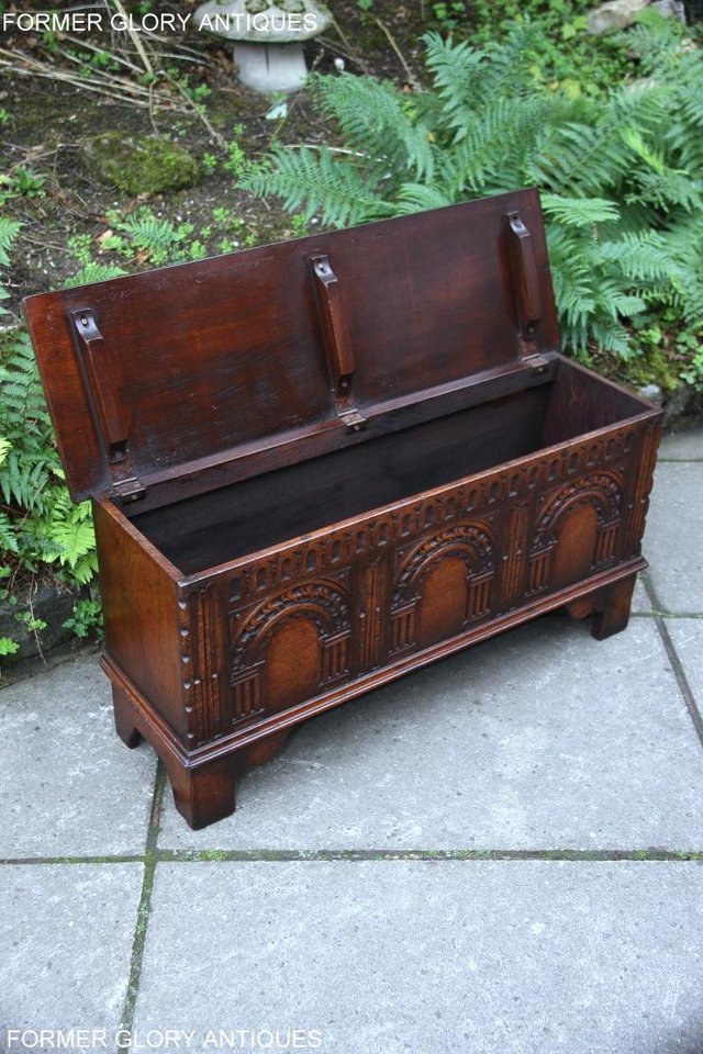 Image 8 of A TITCHMARSH & GOODWIN OAK BLANKET TOY LOG BOX CHEST COFFER