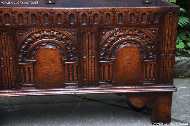 Image 16 of A TITCHMARSH & GOODWIN OAK BLANKET TOY LOG BOX CHEST COFFER