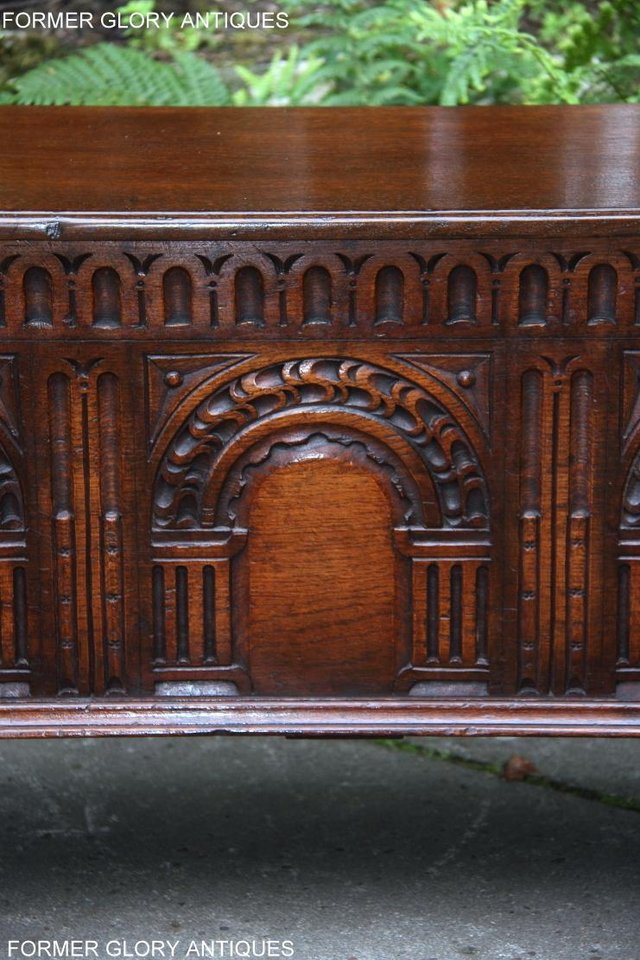 Image 34 of A TITCHMARSH & GOODWIN OAK BLANKET TOY LOG BOX CHEST COFFER