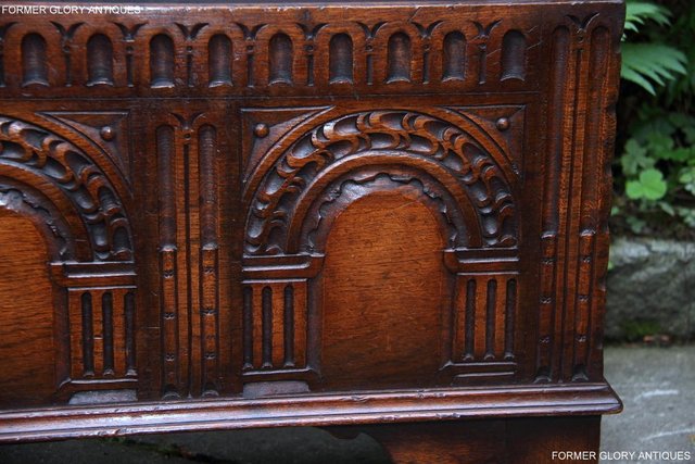 Image 40 of A TITCHMARSH & GOODWIN OAK BLANKET TOY LOG BOX CHEST COFFER