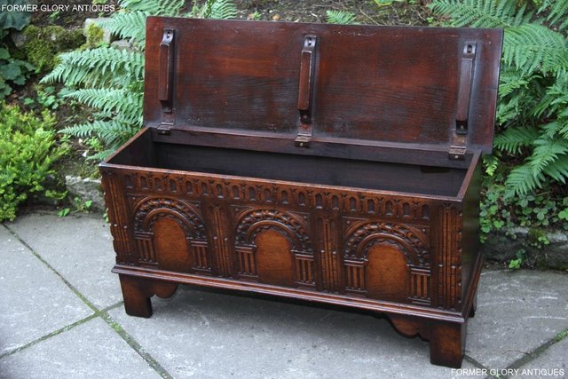 Image 64 of A TITCHMARSH & GOODWIN OAK BLANKET TOY LOG BOX CHEST COFFER