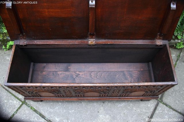 Image 66 of A TITCHMARSH & GOODWIN OAK BLANKET TOY LOG BOX CHEST COFFER