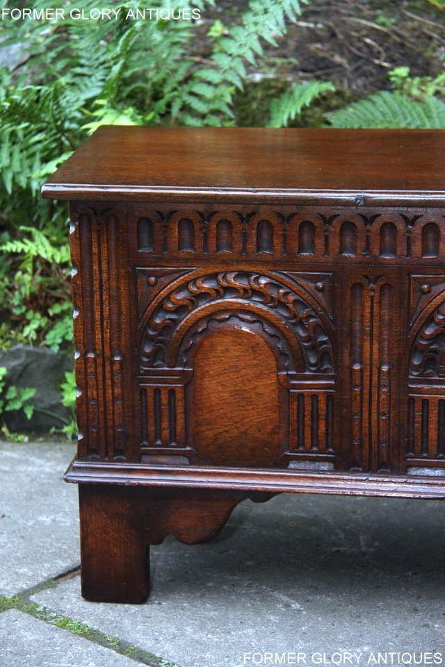 Image 74 of A TITCHMARSH & GOODWIN OAK BLANKET TOY LOG BOX CHEST COFFER