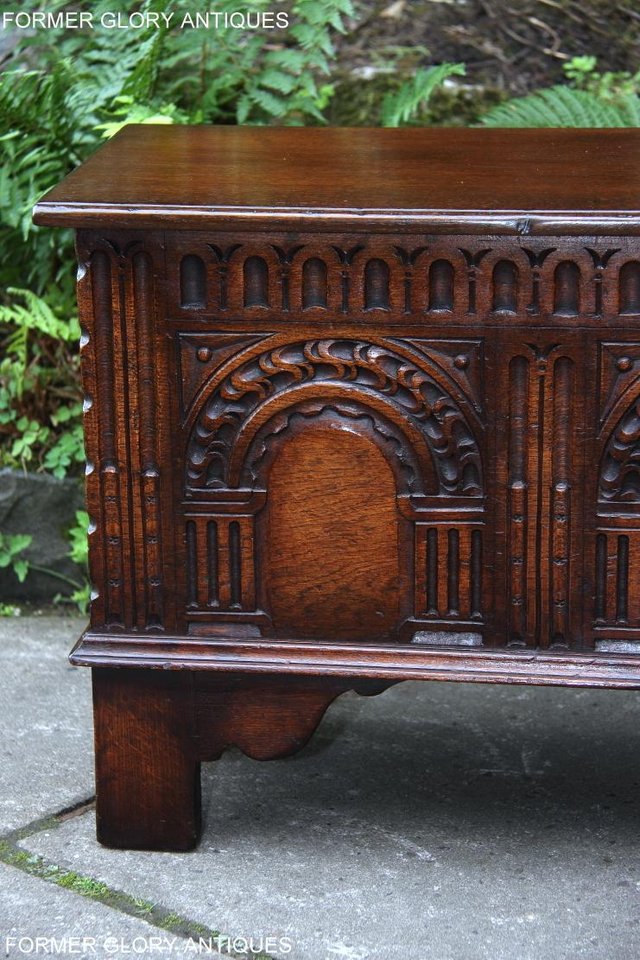 Image 93 of A TITCHMARSH & GOODWIN OAK BLANKET TOY LOG BOX CHEST COFFER