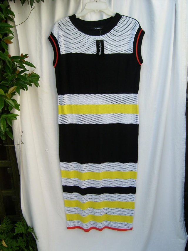 Preview of the first image of SIMPLY BE Sporty Cotton Maxi Dress–Size 12/14-NEW!.