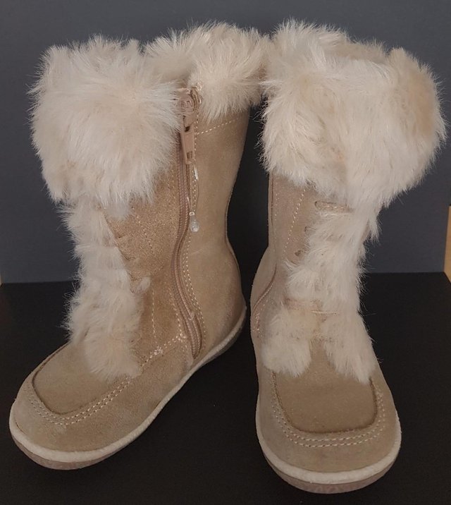 Image 2 of Bnwot Baby girls Suede Fur Lined Boots By Next - Sz 3