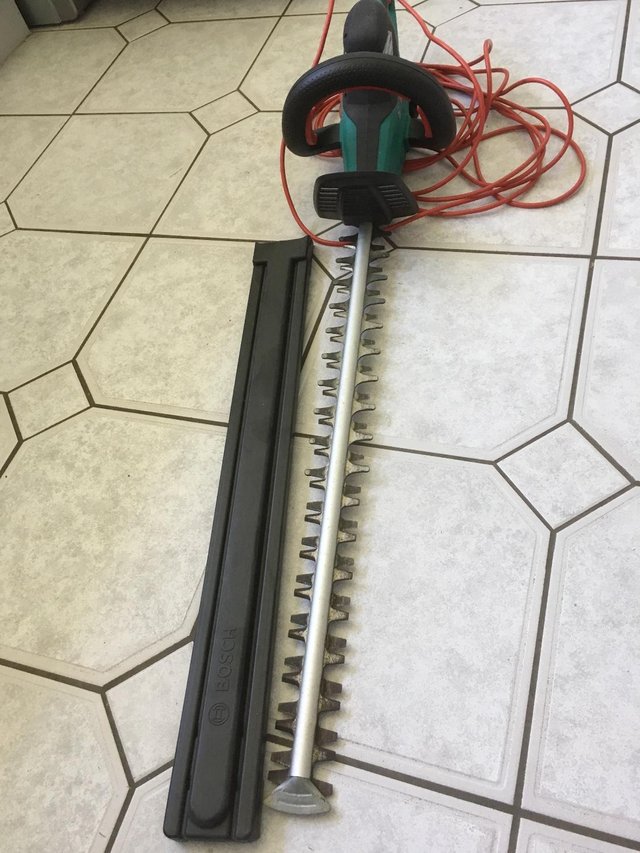 Preview of the first image of BOSCH Electric Hedge Trimmer 70cm.
