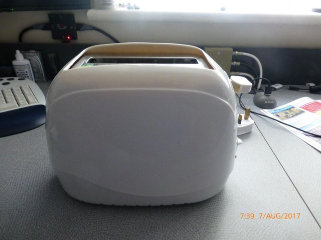 Preview of the first image of Caravan Toaster.