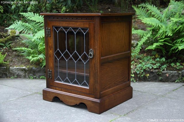 Image 15 of 2 OLD CHARM LIGHT OAK TV HI FI DVD CD STAND TABLE CABINETS