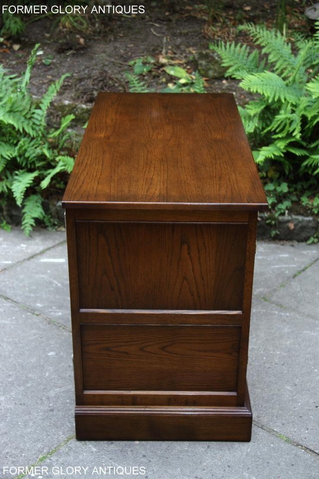 Image 103 of 2 OLD CHARM LIGHT OAK TV HI FI DVD CD STAND TABLE CABINETS