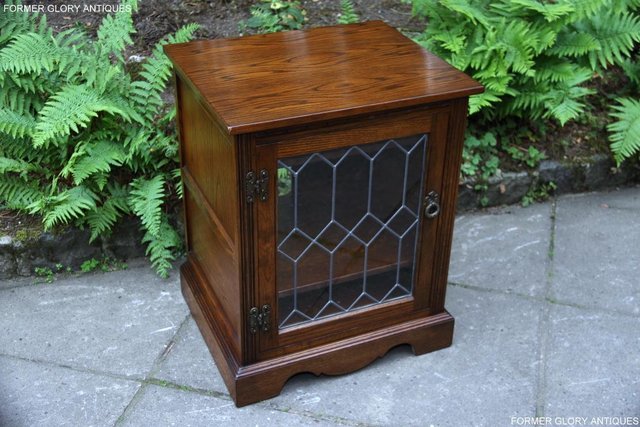 Image 114 of 2 OLD CHARM LIGHT OAK TV HI FI DVD CD STAND TABLE CABINETS