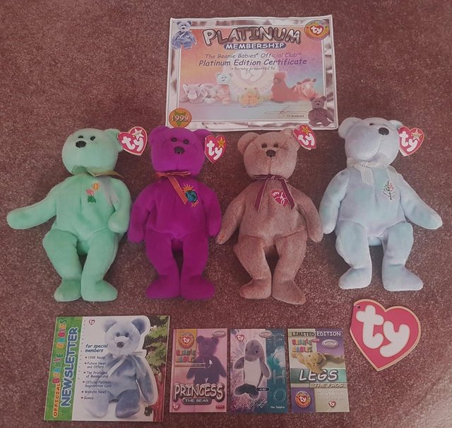 Preview of the first image of 4 Collectable Beanie Babies And Official Club Carry case.