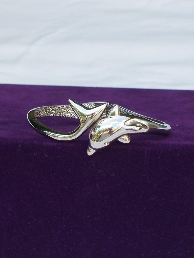 Image 3 of Silver Toned Dolphin Bracelet NEW!