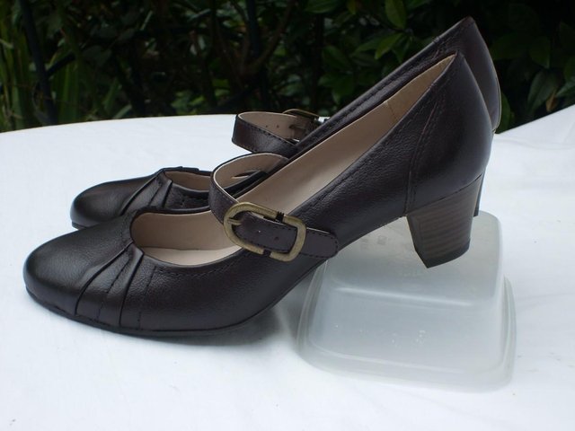 Image 2 of M&S FOOTGLOVE Leather Mary Jane Shoes – Size 6.5 - NEW