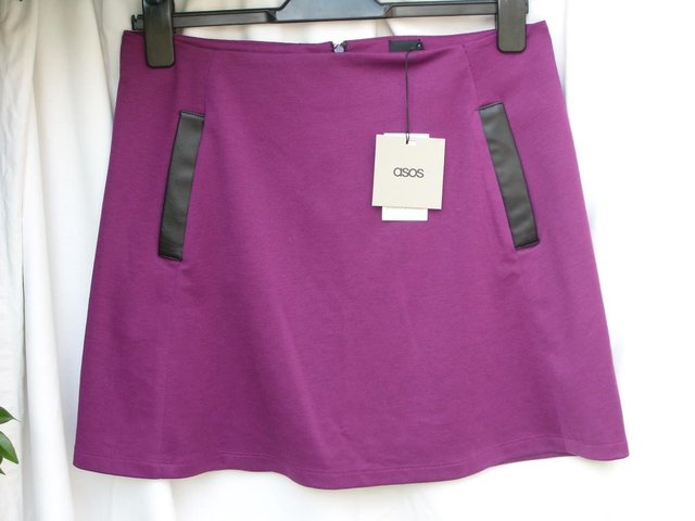 Preview of the first image of ASOS Dark Pink Mini Skirt – Size 12 – NEW WITH TAGS!.