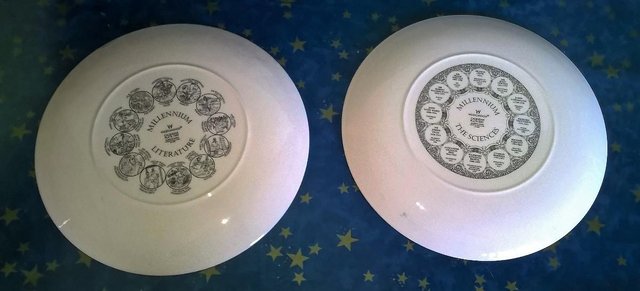 Image 2 of Wedgwood decorativeyear plates Millennium plates1999 Lit