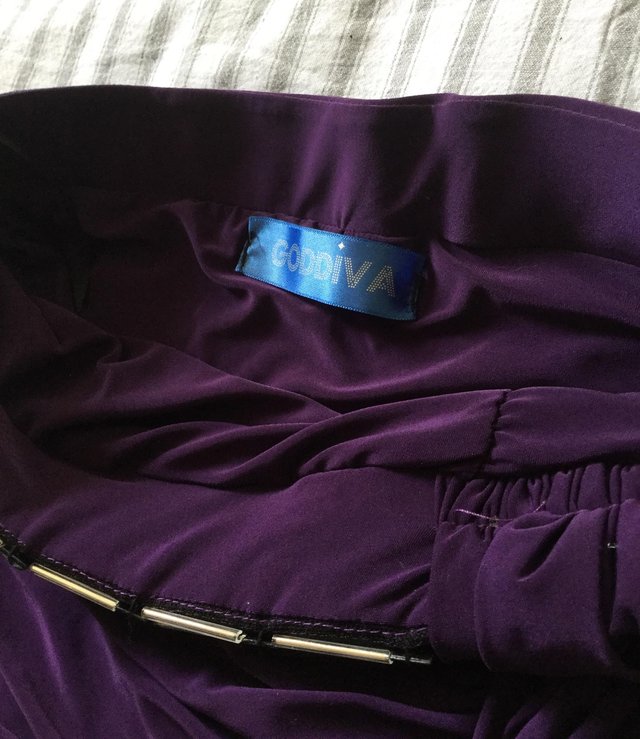 Image 2 of BNWT Striking Glossy Purple Stretch GODIVA Strapless Dress S