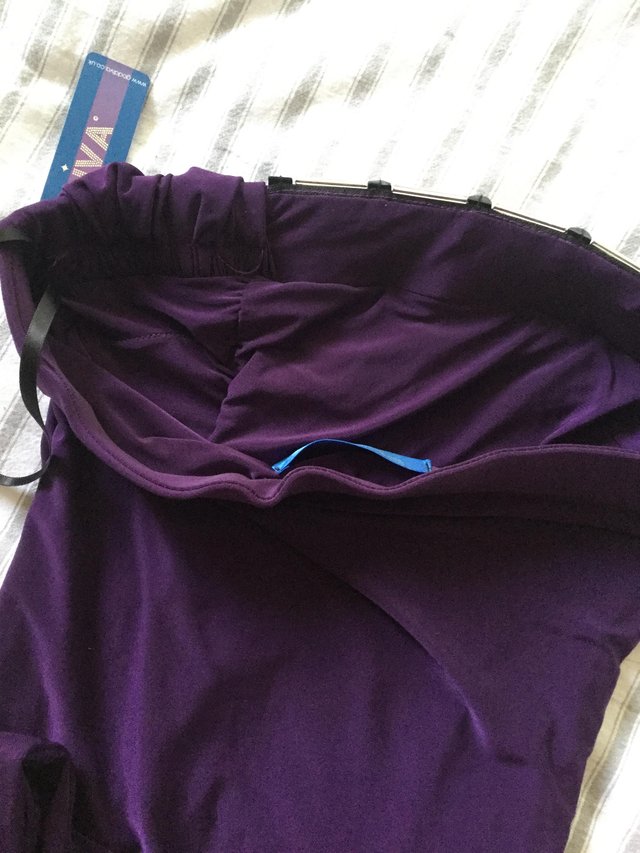 Image 5 of BNWT Striking Glossy Purple Stretch GODIVA Strapless Dress S