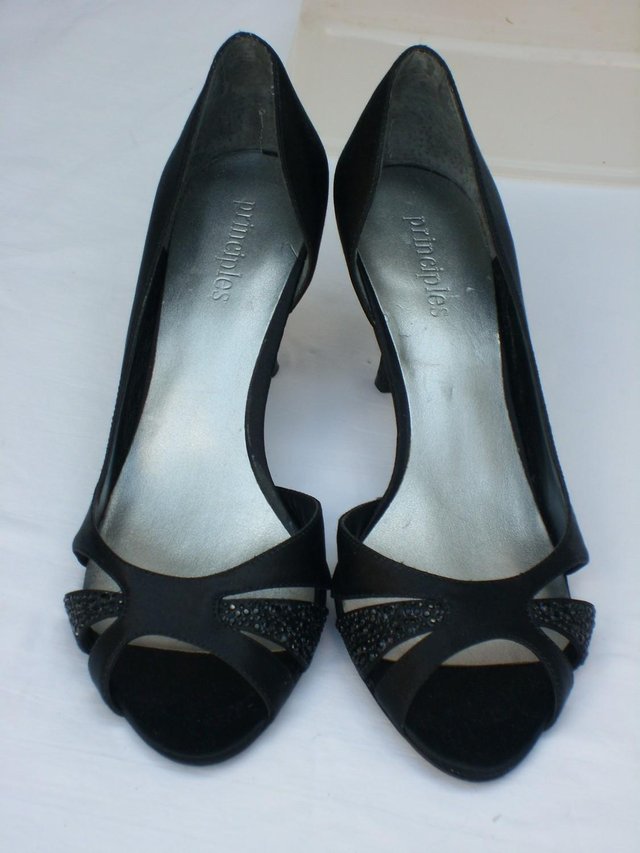 Preview of the first image of PRINCIPLES Black Satin Evening Shoes– Size8/41 NEW.