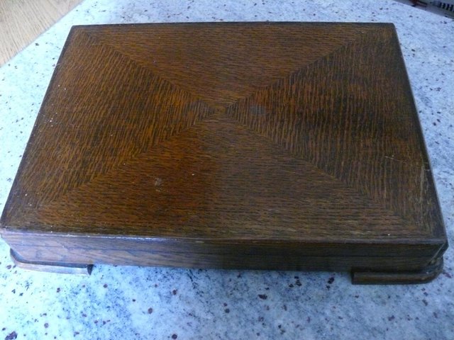 Image 3 of Wooden cutlery box - baize lined