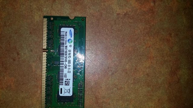 Image 2 of Samsung M471B2873FHS-CH9 1GB PC3 -10600S - 09-10-ZZZ Laptop