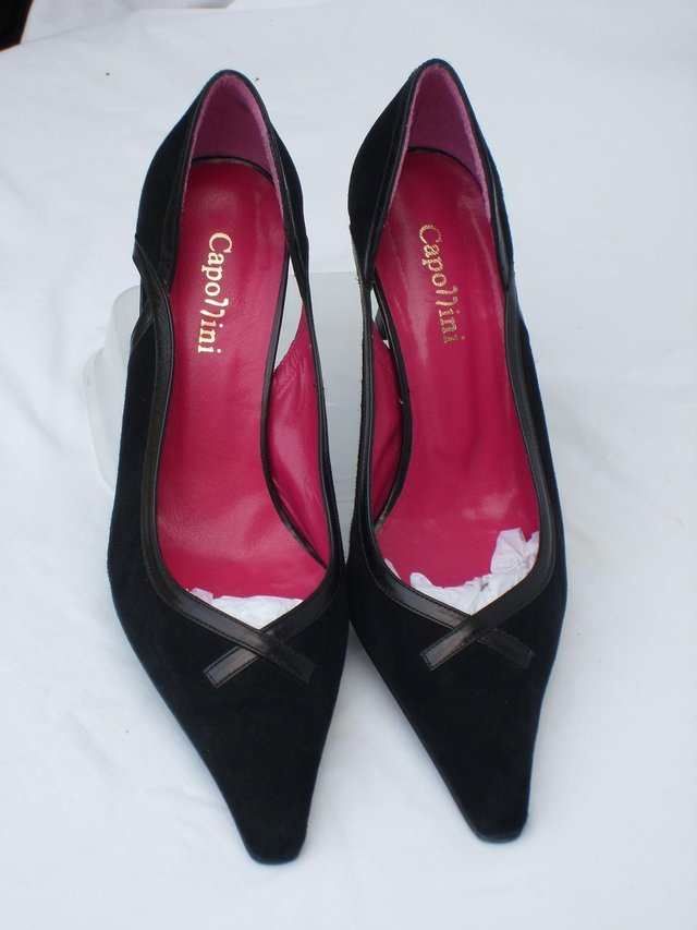 Preview of the first image of CAPOLLINI  Black Suede Court Shoes – Size 8/41.