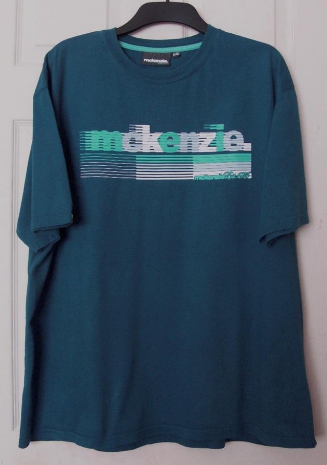Preview of the first image of Lovely Men's Blue T Shirt By Mckenzie - Sz XXL    B5.