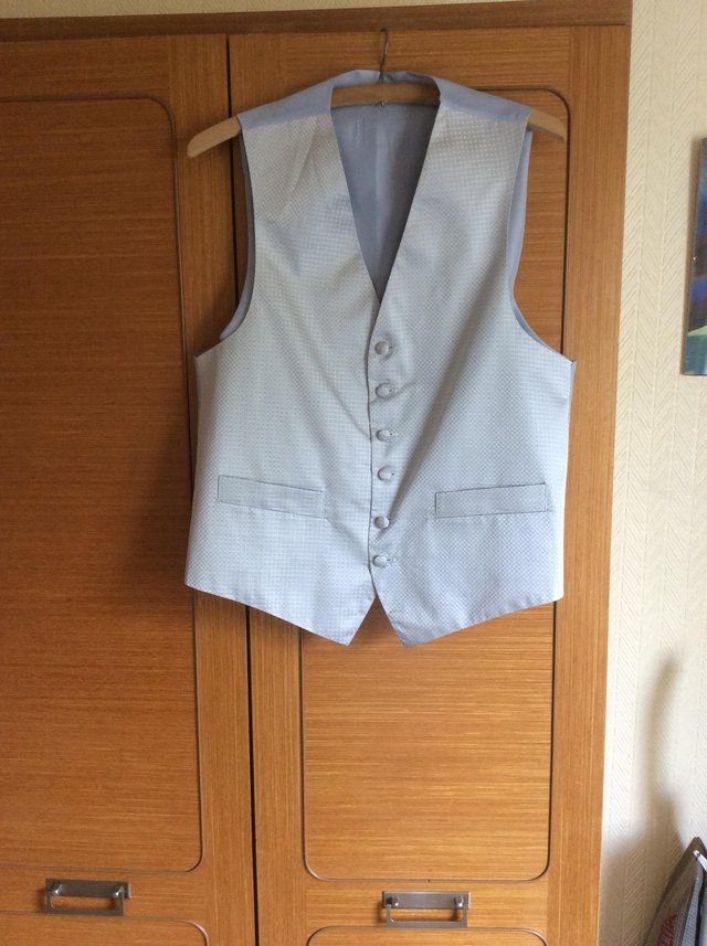 Preview of the first image of Men's waistcoat.