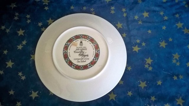Preview of the first image of COTSWOLD STONE COUNTRY COTTAGES PLATE BY ROYAL WORCESTER 8".