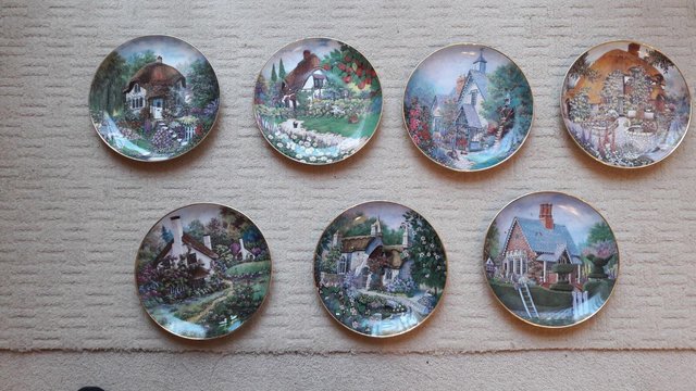 Preview of the first image of Lilliput lane decorative hanging plates.