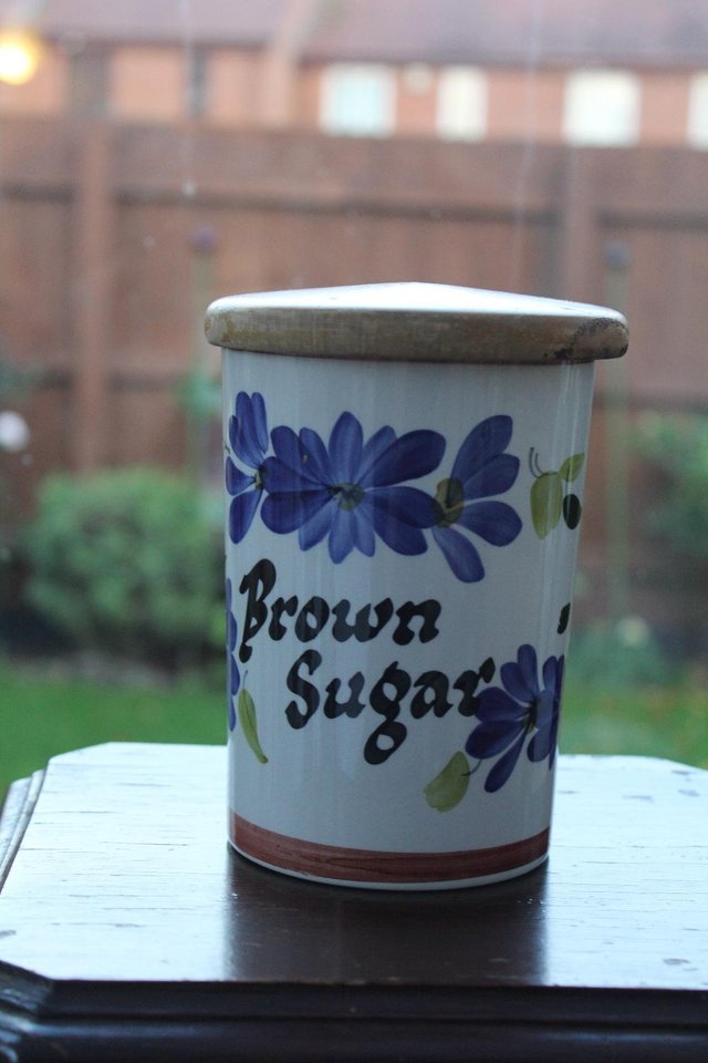 Image 5 of Vintage Toni Raymond Brown Sugar jar Medium
