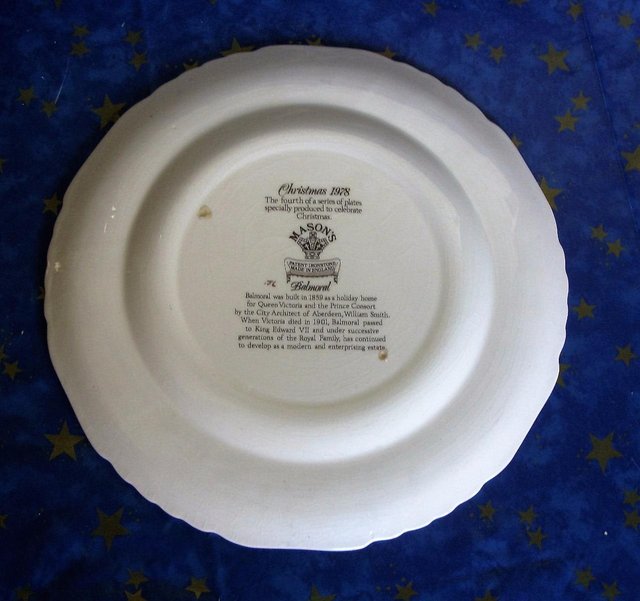 Preview of the first image of Vintage MASONS xmas CHRISTMAS 1978   BALMORAL CASTLE  plate.