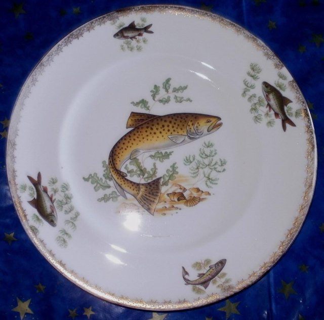 Preview of the first image of collection of 2 Royal Doulton  Fish Cabinet Plate  diameter.