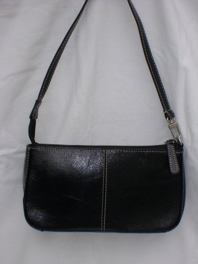 Preview of the first image of KENNETH COLE REACTION Black Leather Handbag NEW.