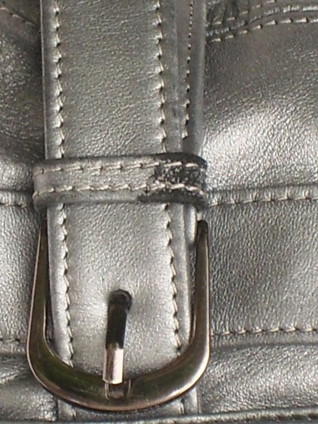 Image 2 of UN1 DEUX2 TROIS3 Silver Leather Shoulder Handbag