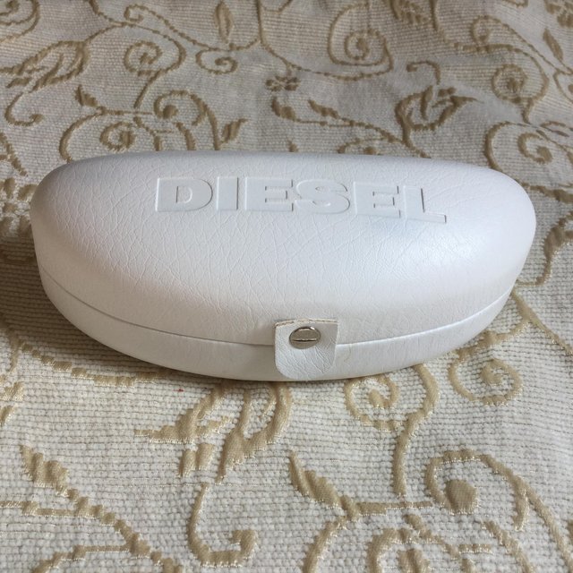 Preview of the first image of BNWOB White DIESEL Glasses Case, Grey Interior.