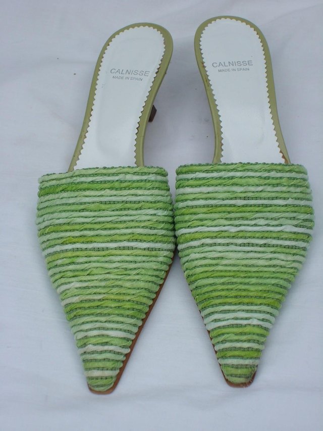 Image 2 of CALNISSE Elegant Green Mule Shoes – Size 4/37