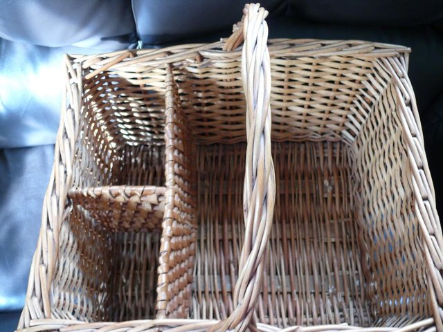 Preview of the first image of Wicker Hamper heavy duty with two compartments.
