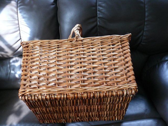 Image 3 of Wicker Hamper heavy duty with two compartments