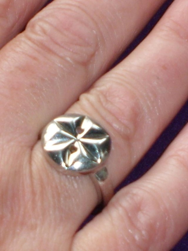 Preview of the first image of 925 Sterling Silver Button Ring.