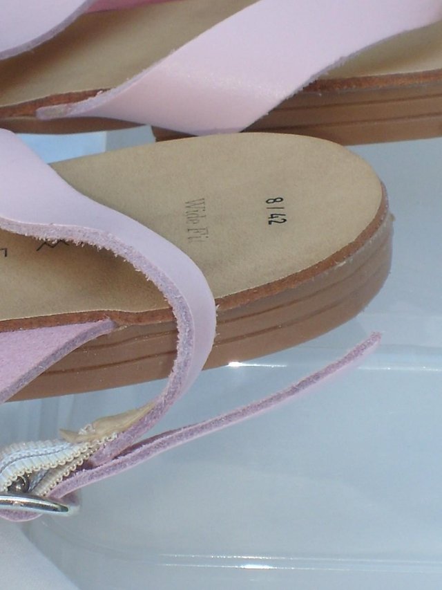 Image 2 of NEW LOOK Flat Pink Leather Sandals–Size 8/42