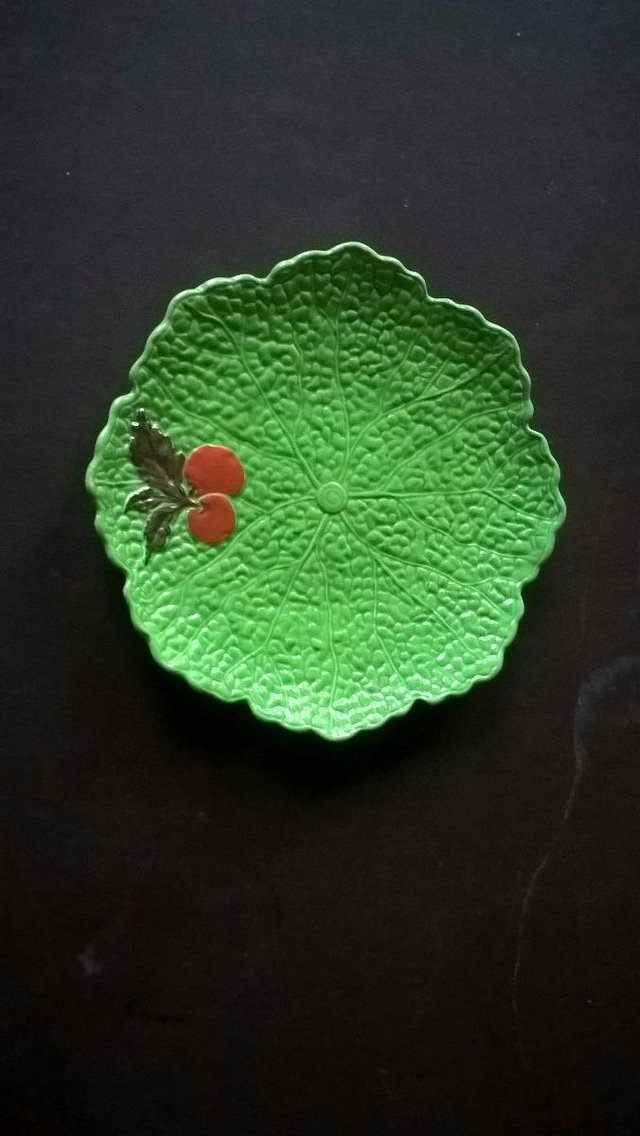 Preview of the first image of Falcon Ware Pottery England green lettuce Leaf  Plate with t.